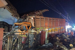 Rem Blong, Truk Fuso Tewaskan Satu Orang di Lumajang