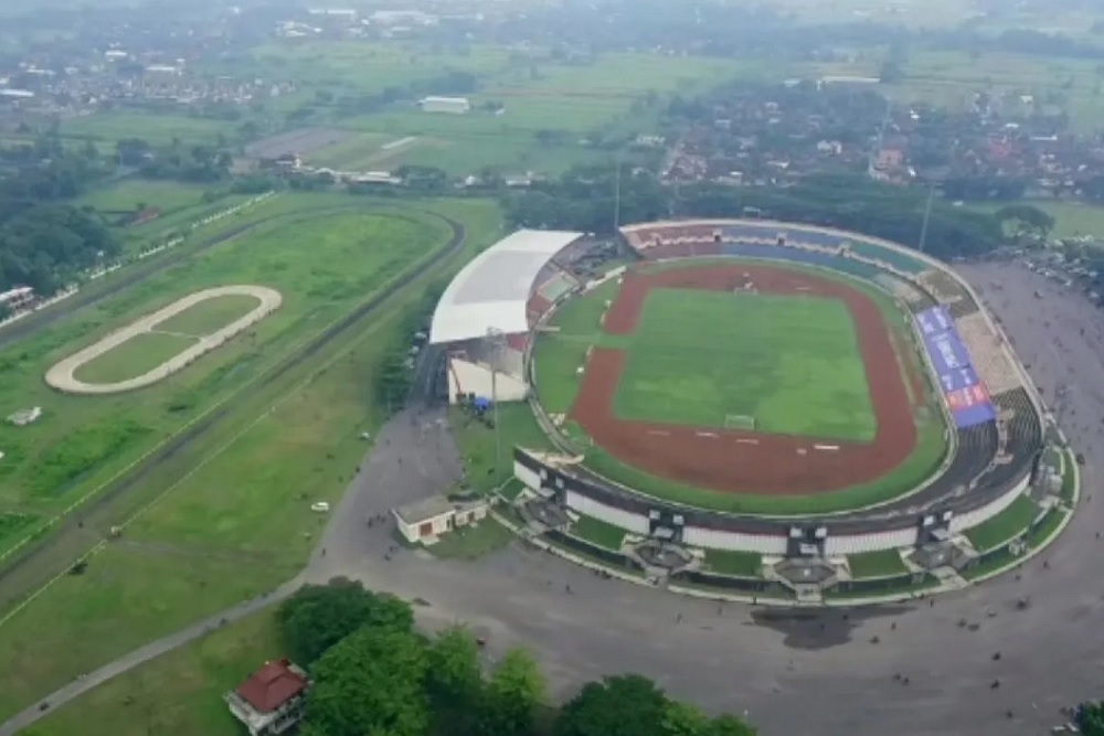PSIM Jogja Siapkan Lampu Baru Stadion Sultan Agung