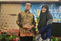 Guru Tata Busana MAN 1 Bantul Ukir Prestasi Nasional 2025