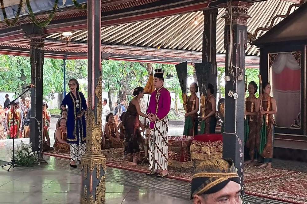 Upacara Jumenengan PB XIV di Keraton Solo Berlangsung Khidmat