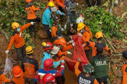 Pencarian Korban Tanah Longsor Cilacap, 8 Jenazah Dievakuasi