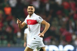 Turki Vs Bulgaria, 2-0, Ay-Yldzllar Maju ke Playoff Piala Dunia