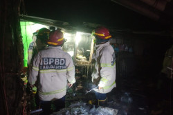 Dapur Warung di Parangtritis Terbakar Dini Hari