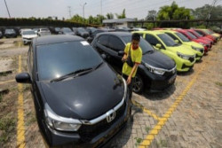 Penjualan Mobil LCGC Lesu, Pasar Terdorong EV Murah