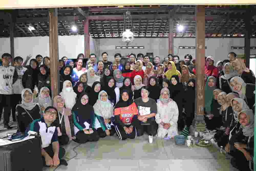 UII Ajak Warga Donolayan Tingkatkan Kesehatan Fisik Lewat Senam Aktif