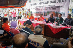 Gubernur Ahmad Luthfi Cek Lokasi Tanah Longsor Cibeunying Cilacap
