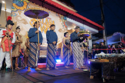 Peringati Hari Wayang, Hamzah Batik Suguhkan Acara MAYANG
