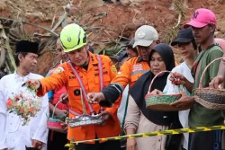 Operasi Pencarian Longsor Cilacap Resmi Ditutup