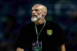 Persebaya Lepas Eduardo Perez, Pengganti Siap Diumumkan