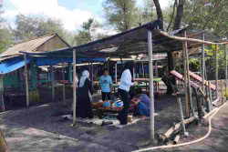 Pantai Baru Disorot, Tikar Pedagang Dinilai Ganggu Ruang Publik