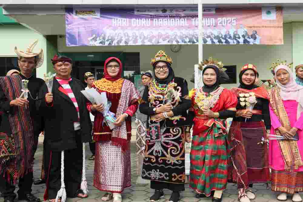 Merah Putih di Tangan Guru, Semesta Dirawat lewat Cinta