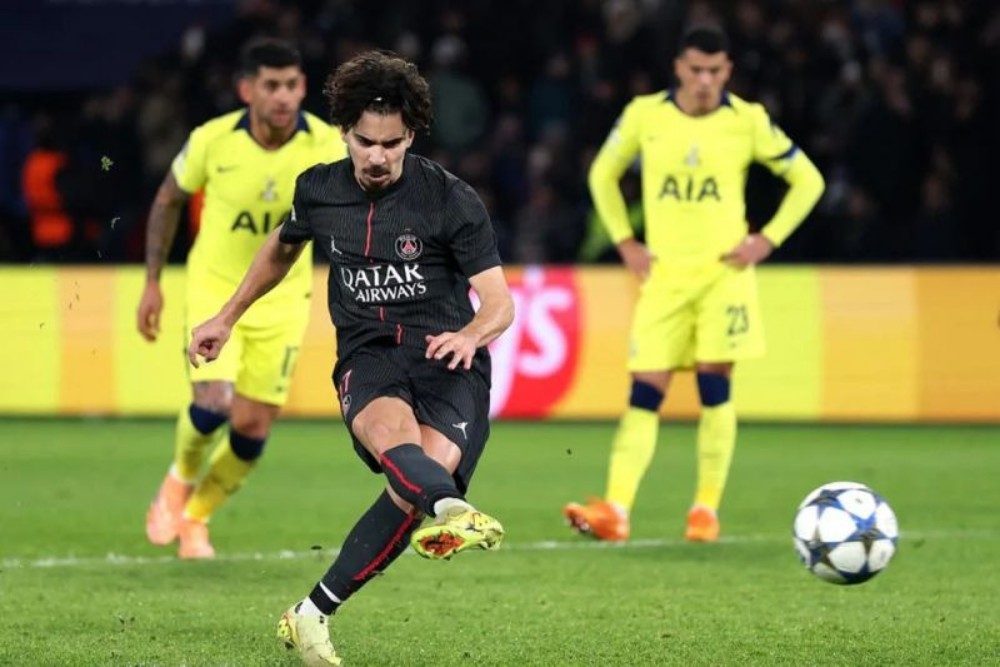 PSG Libas Tottenham 5-3, Vitinha Cetak Hattrick di Liga Champions