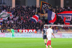 PSG Takluk 1-0 dari Monaco, Puncak Klasemen Terancam