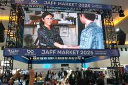 Dian Sastro Akui Ngefans dengan Karakter Kinan di Film Laut Bercerita