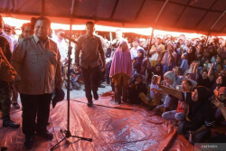 Prabowo Janji Perbaiki Rumah Korban Banjir Bandang Padang Pariaman