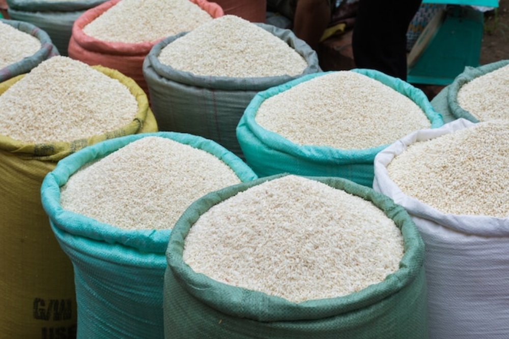 RI Tak Impor Beras, Stok Bulog Capai 4 Juta Ton