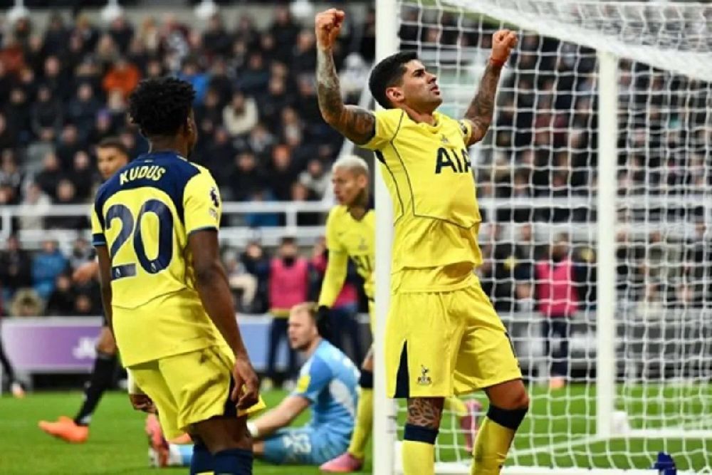 Newcastle-Spurs Imbang 2-2, Romero Cetak Dua Gol