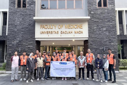 UGM Kirim 15 Tenaga Medis Dukung Penanganan Bencana di Sumatera