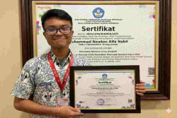 Muhammad Newton Alfa Nabil Raih Honorable Mention Geografi pada OSN