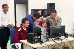 Cerita Siswa Sekolah Rakyat DIY Perdana Pegang Kamera Ikuti Pelatihan