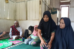 Kisah Ibu Selamatkan Keluarga Saat Longsor Pasaman Barat