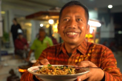 Gunungkidul Bagikan 2.025 Porsi Bakmi dalam Gebyar WBTB 2025