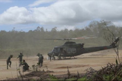 Satgas Kodam I Lakukan Airdrop ke Desa Terisolasi Taput