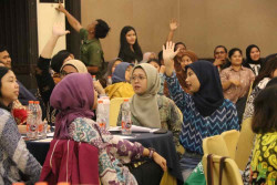 Fridolin Belnovando Bawa Semangat Service Excellence di Rapat Kerja BS