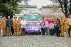 JNE Gratiskan Ongkir Bantuan Pemda DIY untuk Korban Banjir Sumatera