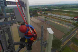 Jaringan XLSMART Siap Sambut Natal dan Tahun Baru 2026