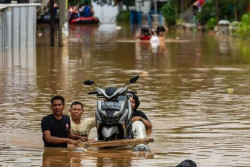 Gubernur Jabar: Banjir Bandung Raya Akibat Alih Fungsi Lahan