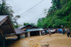 Banjir di Agam Rusak Rumah Warga, Pemkab Butuh 525 Hunian Sementara