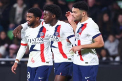 PSG Kembali ke Puncak Ligue 1 Usai Tundukkan Metz 3-2