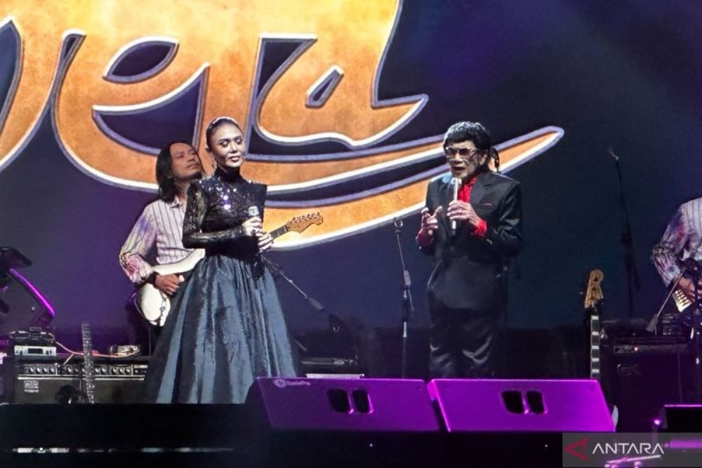 Momen Langka Rhoma Irama Nyanyi Lagu Aladdin di Konser