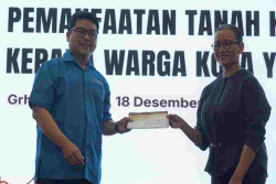 Kraton Serahkan Serat Kekancingan ke 250 Warga Jogja