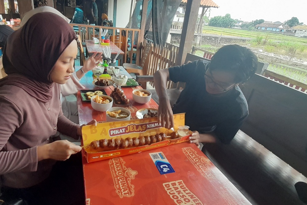 Mencicipi Bakso Keju Lumer dan Bakso Jumbo Viral di Bantul