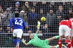 Gol Penalti Gyokeres Bawa Arsenal Tekuk Everton 1-0