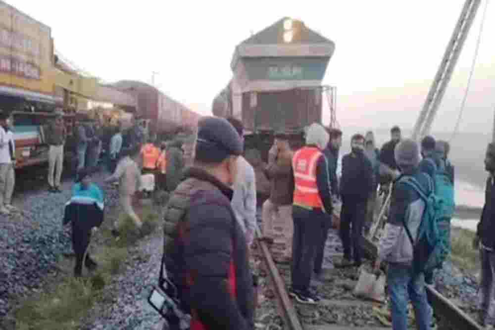 Tujuh Gajah Tewas di India, Kereta Ekspres Anjlok