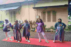 Harian Jogja Rayakan Hari Ibu 2025 dengan Senam hingga UMKM