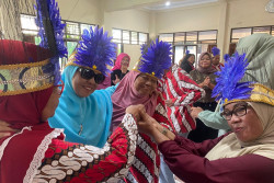 Hari Ibu, Klub Aquativ 21 Top Klas Bantul Gelar Bakti Sosial