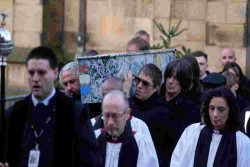 Paul Hingga David Beckham Beri Penghormatan Mani The Stone Roses