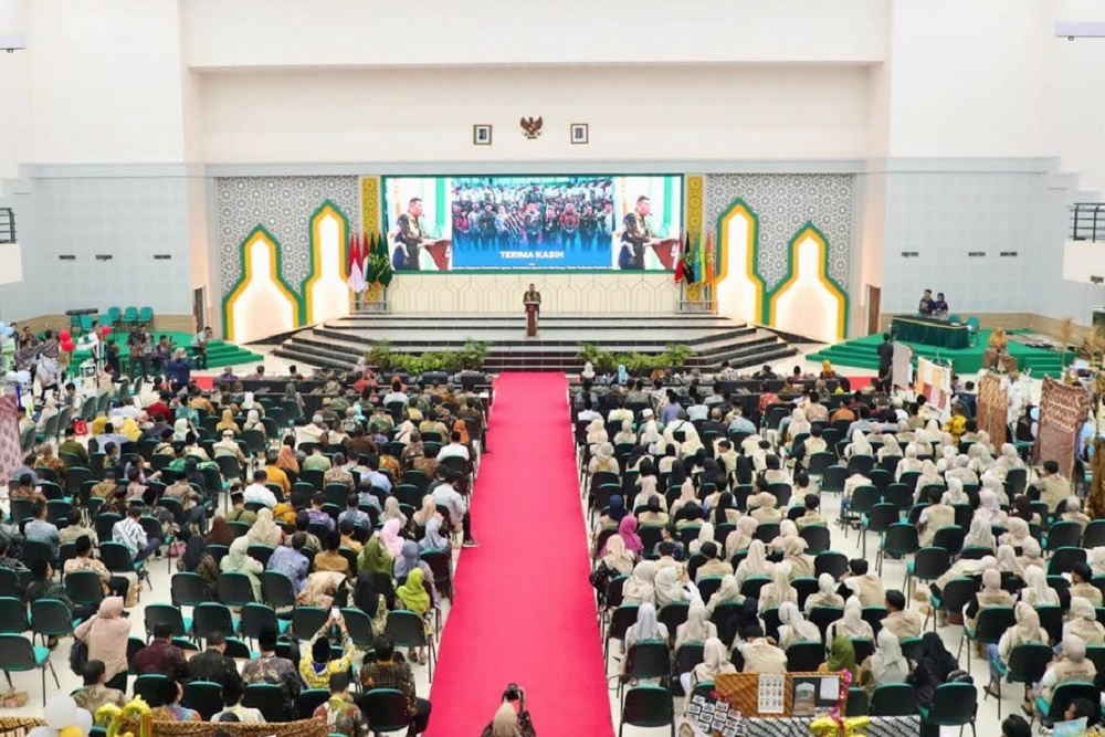 Mahasiswa KKN Catat 2.000 Tanah Wakaf, Wamen ATR Tutup Program