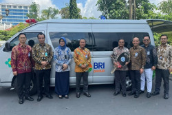 Diserahkan ke Sardjito, Ambulans BRI Perkuat Operasional RS KEI Solo