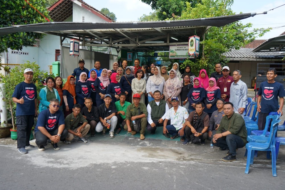 Warga Demangan Jogja Olah Sampah Organik dengan Biopori