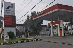 Polisi Temukan Dugaan Kasus Pertalite Dicampur Air, SPBU Ditutup