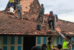 Puluhan Rumah Rusak, Polisi Tangani Dampak Puting Beliung Pati
