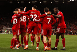 Liverpool Bekuk Wolves 2-1, The Reds Tempel Papan Atas Liga Inggris