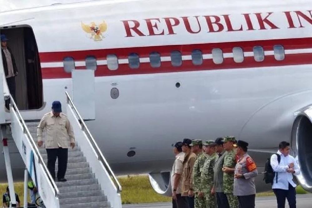 Tiba di Silangit, Prabowo Lanjutkan Kunjungan ke Tapsel Sumut