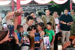 Tanpa Kembang Api, Prabowo Rayakan Tahun Baru Bersama Pengungsi
