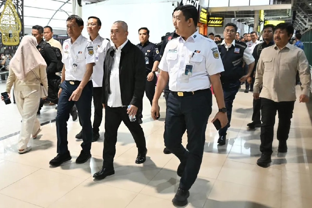 Penumpang Kereta di Jogja Naik, Menhub Minta Layanan Ditingkatkan